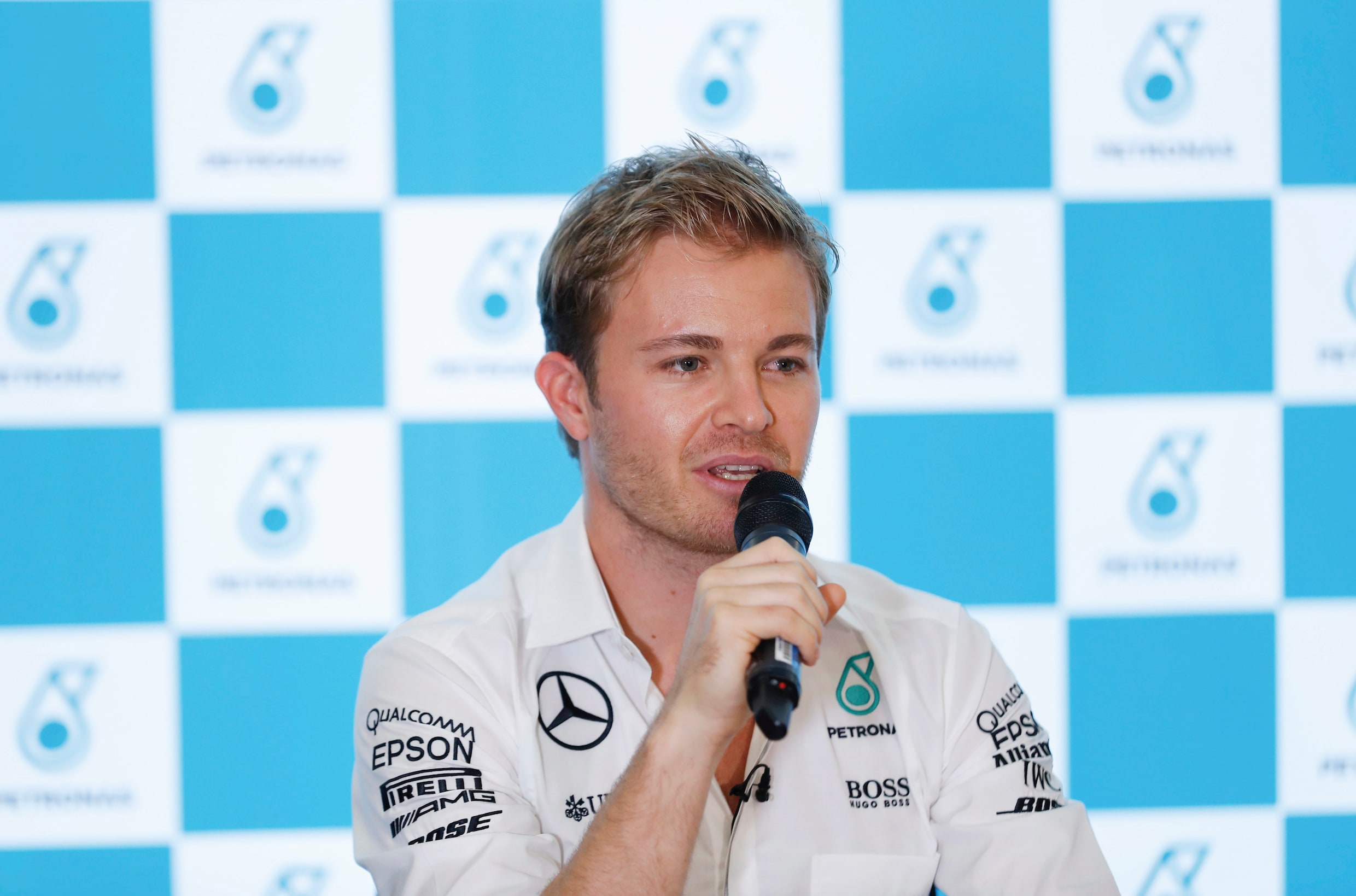 Ricciardo domineert vrije oefenritten Singapore, Vandoorne zesde - Rosberg lid van management Kubica
