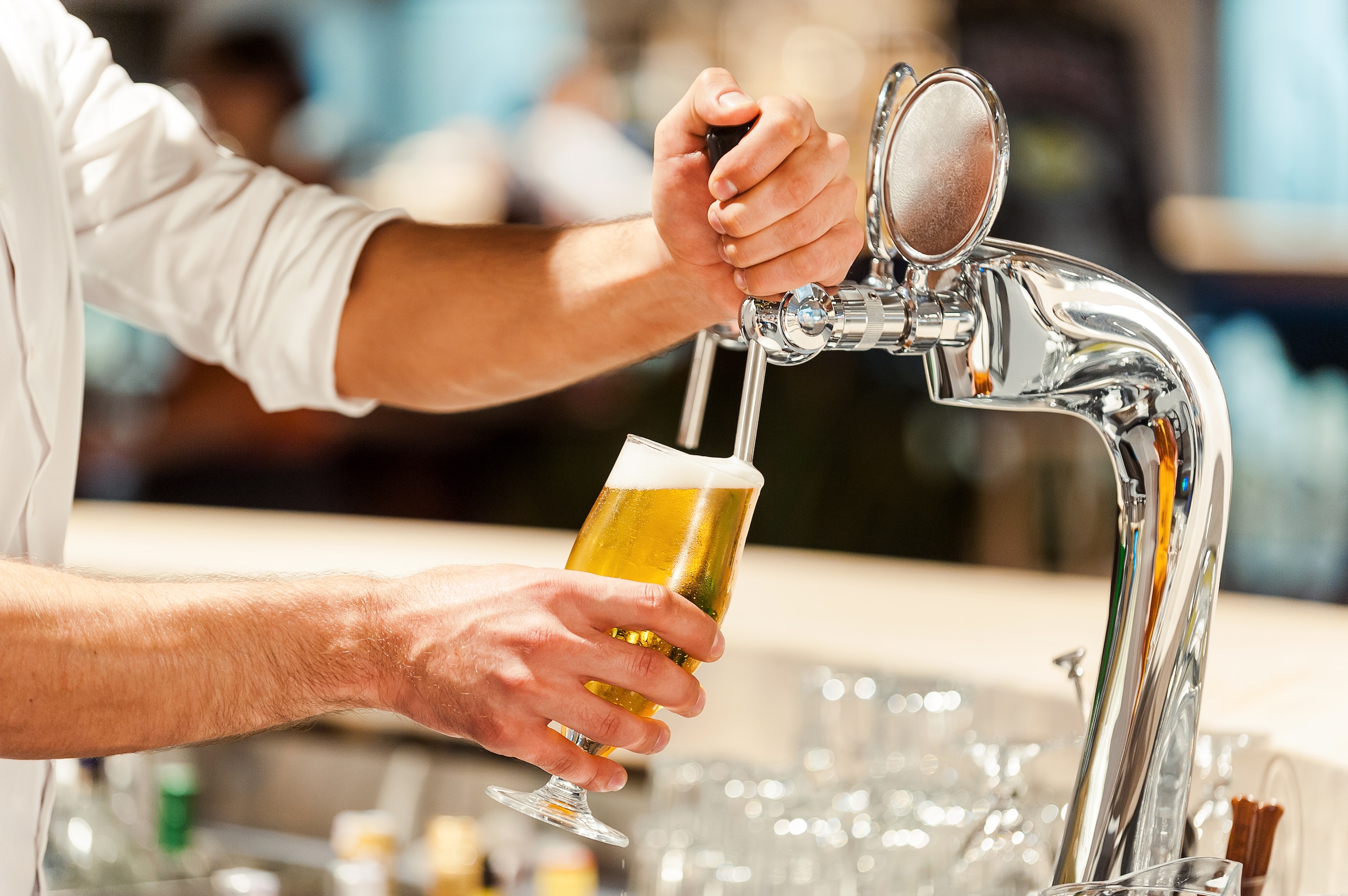Brouwers verzekeren biervoorraad voor 8 mei: ‘Er zullen 20 miljoen pinten klaarstaan’