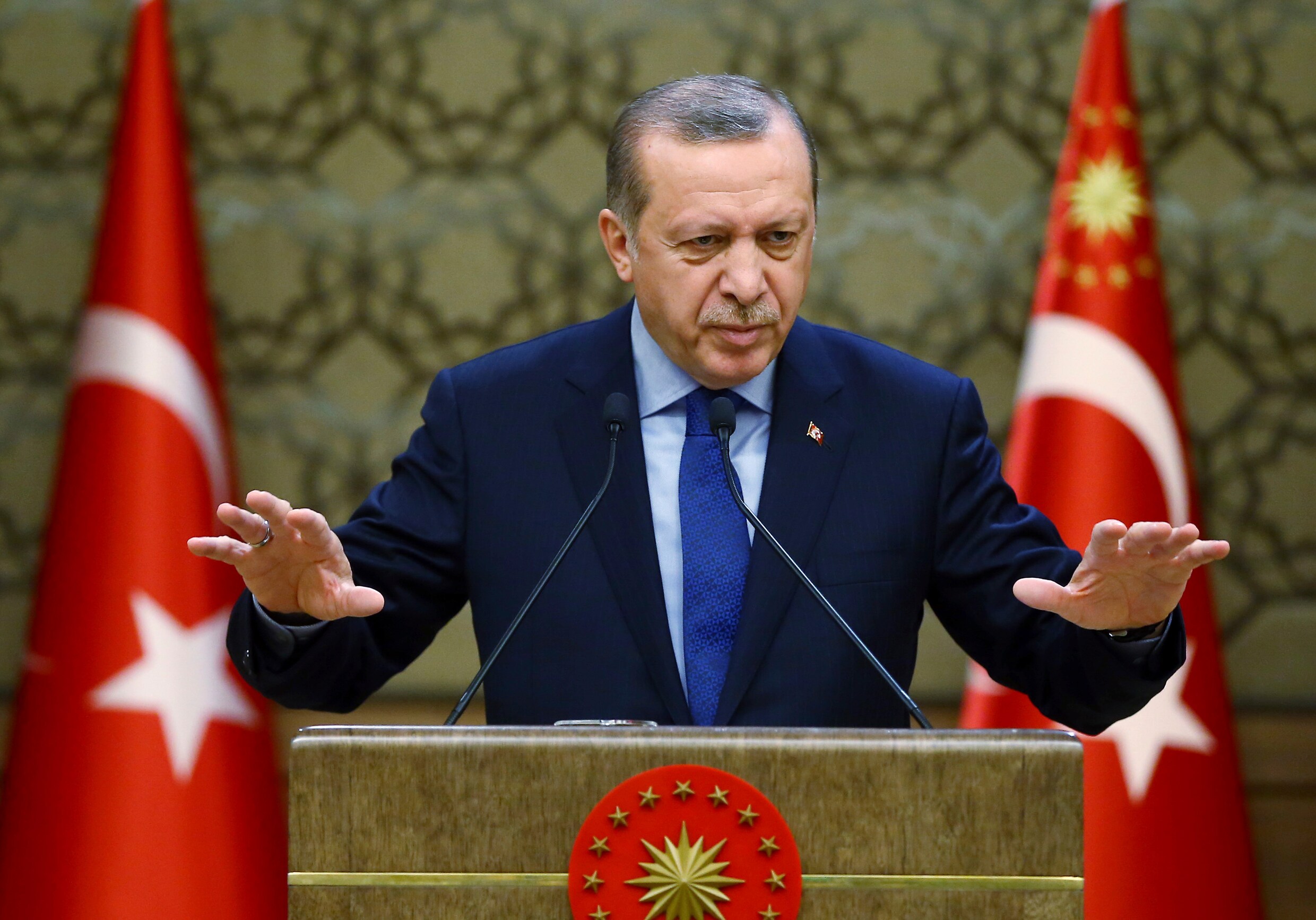 150 Turkse NAVO-officieren teruggeroepen of op pensioen na mislukte coup