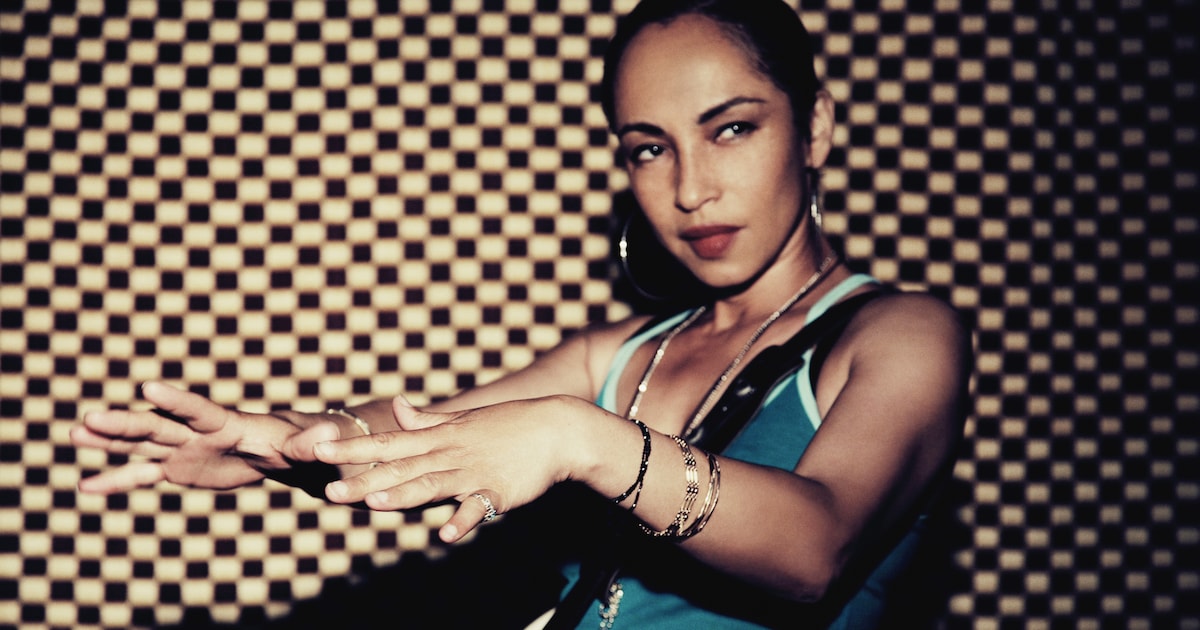 Zangeres Sade ingehuldigd in de Rock & Roll Hall of Fame