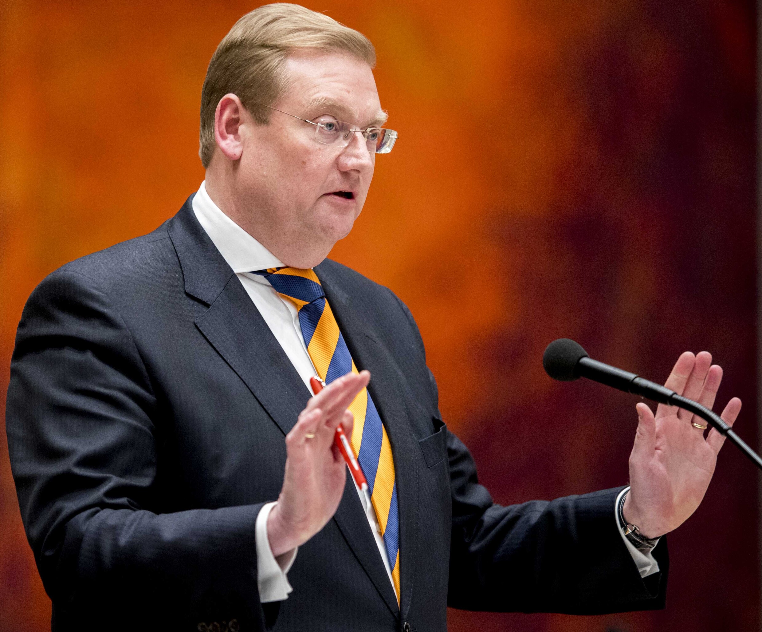 Omstreden deal met drugshandelaar kost Nederlandse justitieminister de