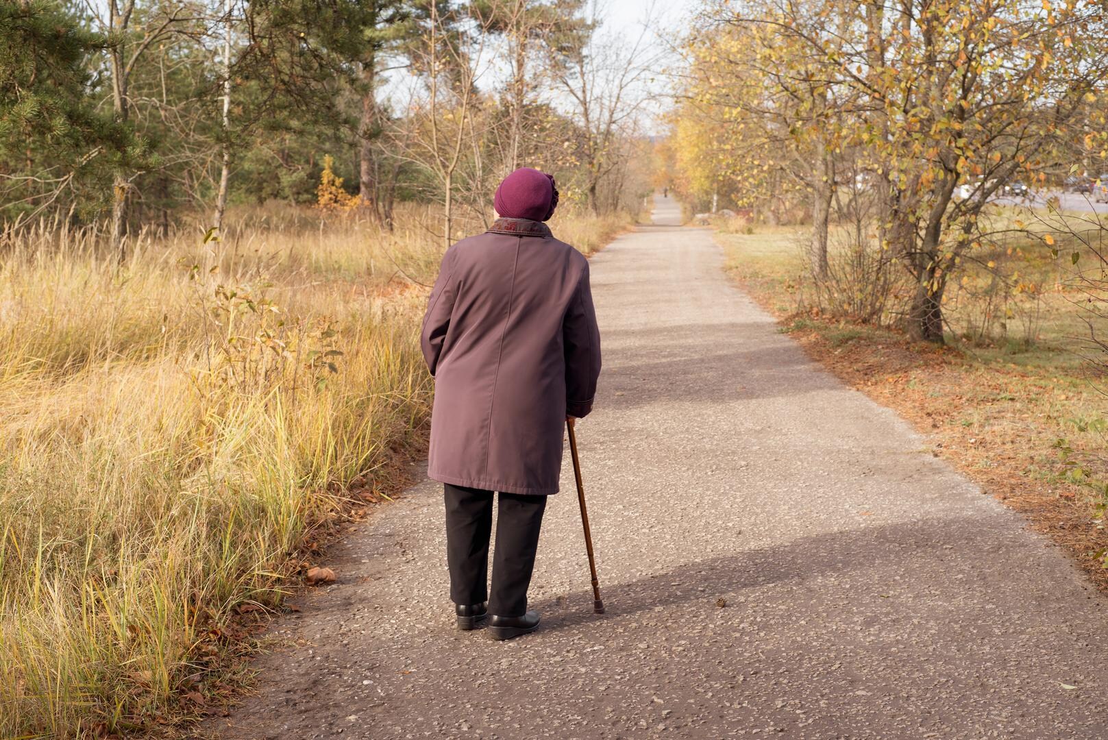 Vorig jaar 136 bejaarden vermist: demente senioren krijgen polsbandje met chip