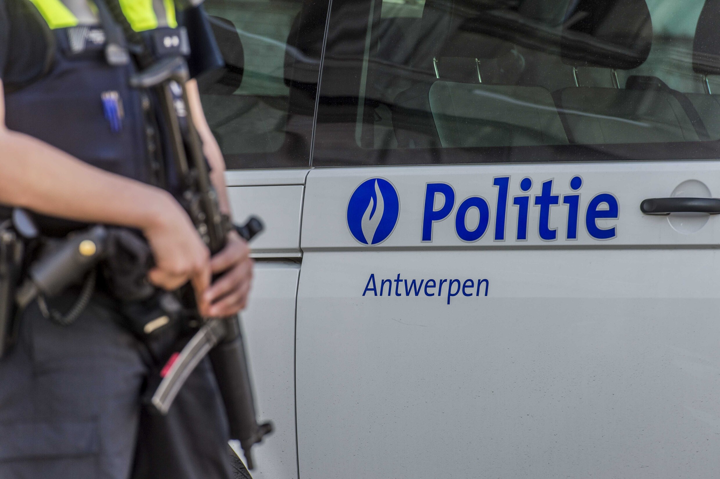 Antwerpse politie achtervolgt bestuurder die politiecontrole ontvlucht