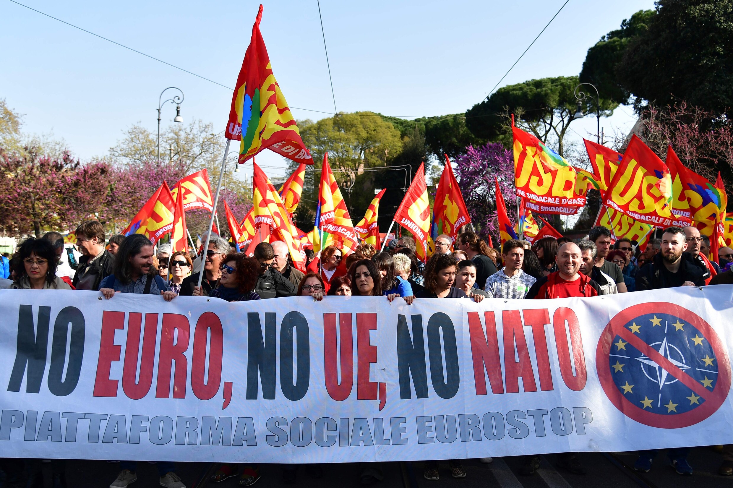 60 jaar Verdrag van Rome: duizenden betogers in Rome en Londen